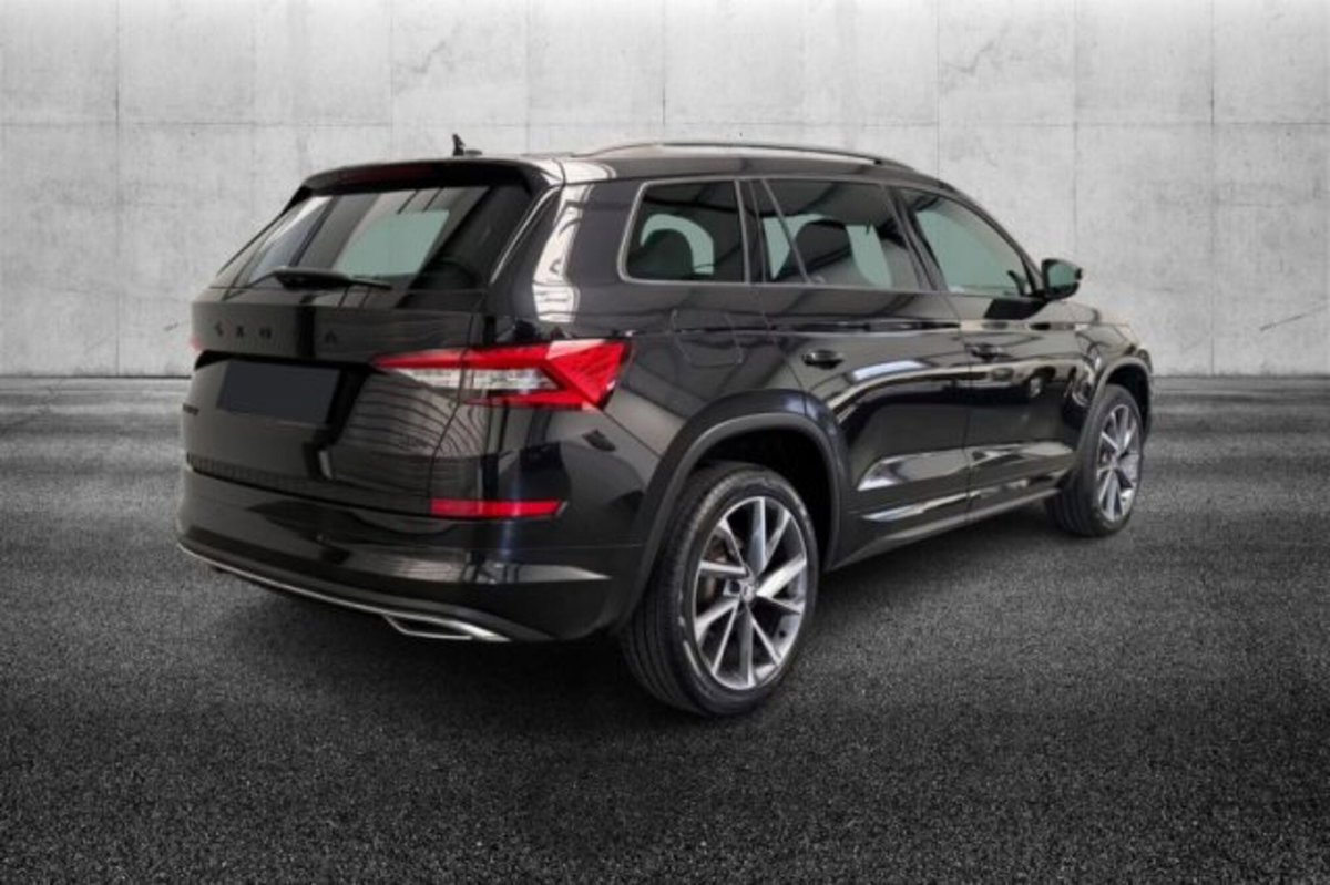 Skoda Kodiaq 2.0 TDI SCR 190 CV 4x4 DSG SportLine (3)