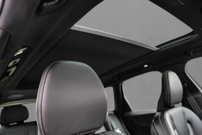 Volvo XC60 T8 Recharge AWD Plug-in Hybrid R-design (6)