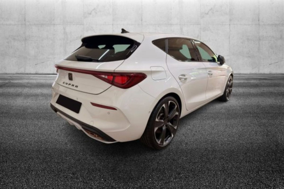 Cupra Leon Leon 1.4 e-HYBRID 245 CV DSG (2)