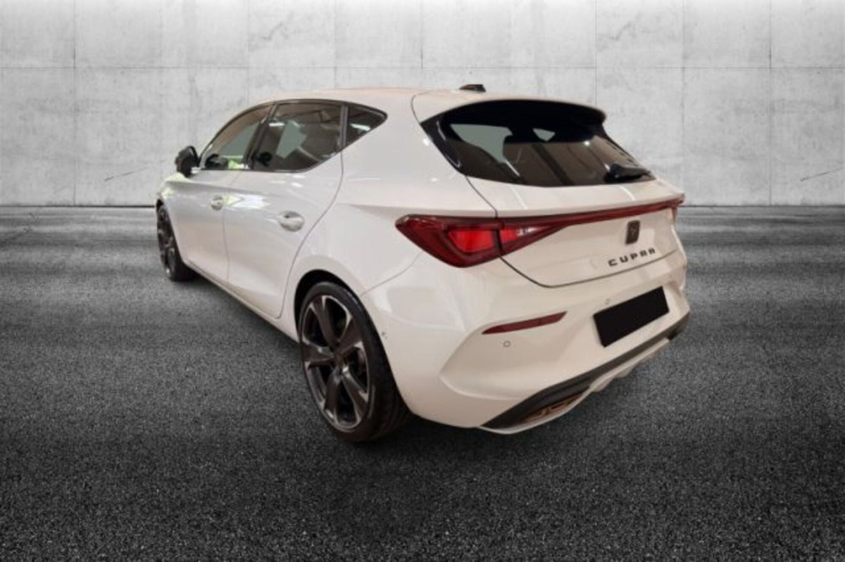 Cupra Leon Leon 1.4 e-HYBRID 245 CV DSG (3)