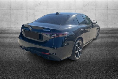 Alfa Romeo Giulia 2.0 Turbo 280 CV AT8 AWD Q4 Veloce (3)