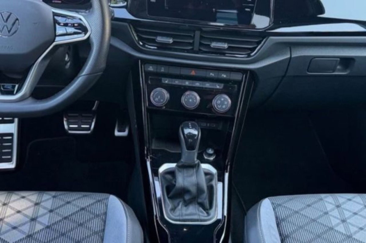 Volkswagen T-Roc 1.5 tsi R-Line dsg (5)