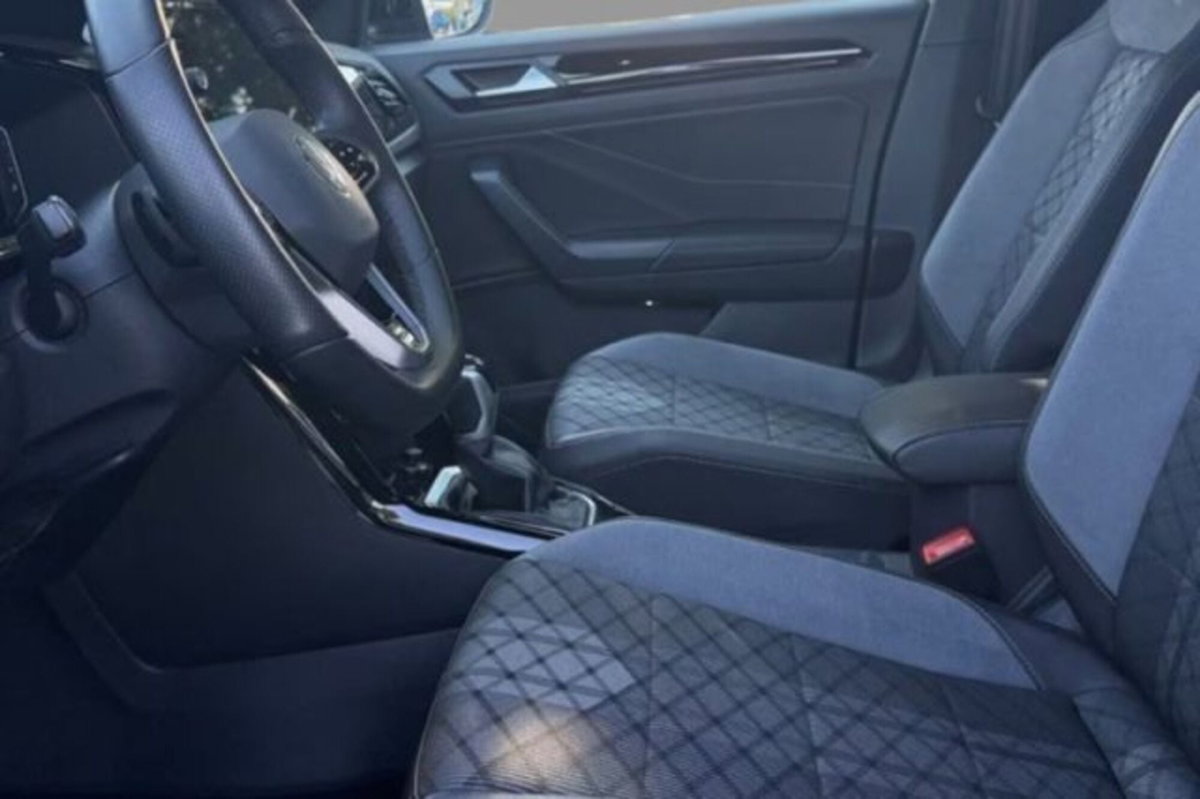 Volkswagen T-Roc 1.5 tsi R-Line dsg (6)