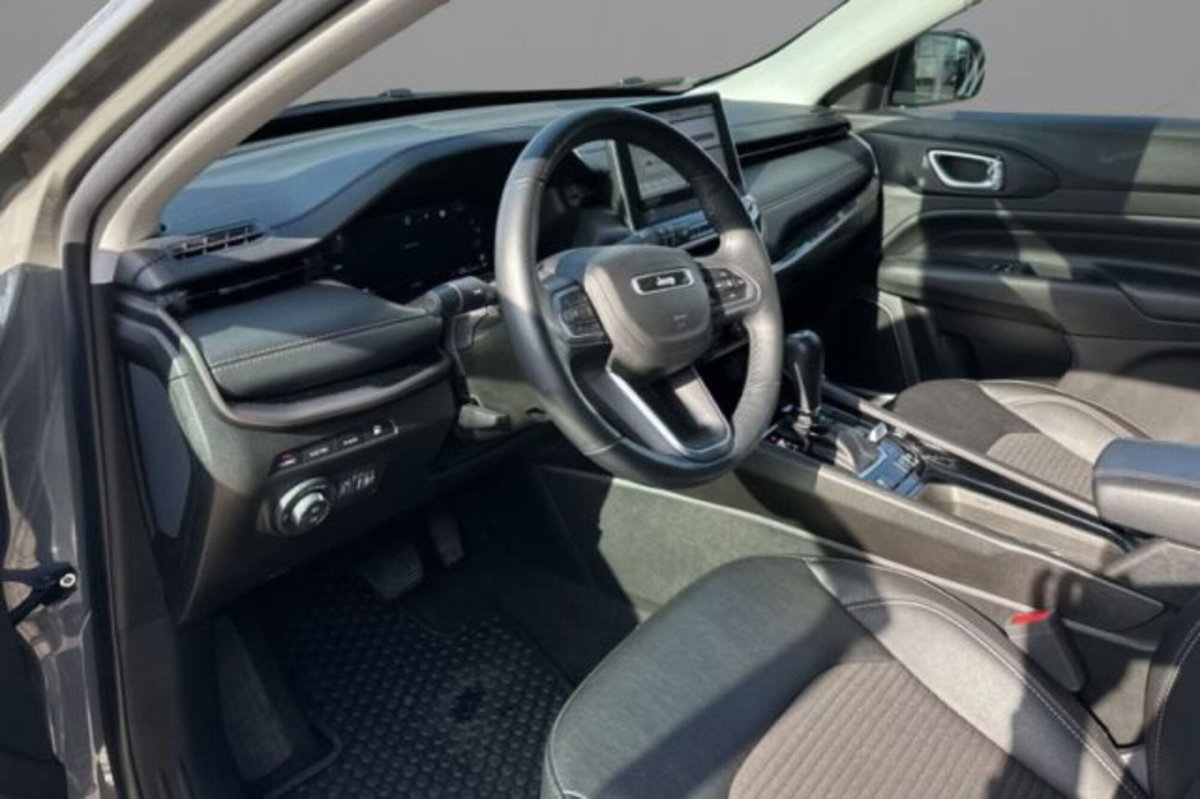 Jeep Compass 1.3 T4 240CV PHEV AT6 4xe Upland (5)