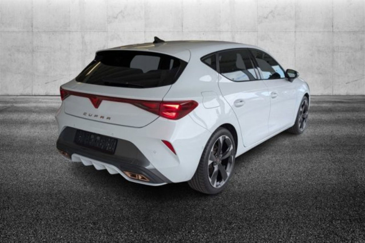 Cupra Leon Leon 1.5 hybrid 150cv dsg (2)