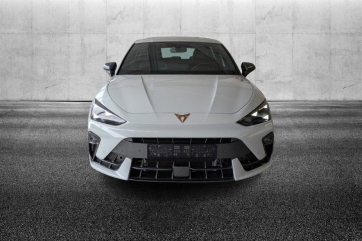 Cupra Leon Leon 1.5 hybrid 150cv dsg (5)