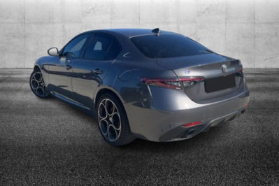 Alfa Romeo Giulia 2.0 Turbo 280 CV AT8 AWD Q4 Veloce (4)
