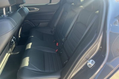 Alfa Romeo Giulia 2.0 Turbo 280 CV AT8 AWD Q4 Veloce (8)