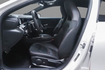 Mercedes-Benz Classe A 220 d AMG Line Premium Plus auto (4)