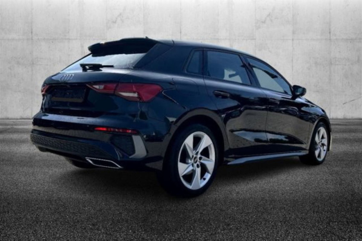 Audi A3 Sportback 30 TDI S tronic S line edition (3)