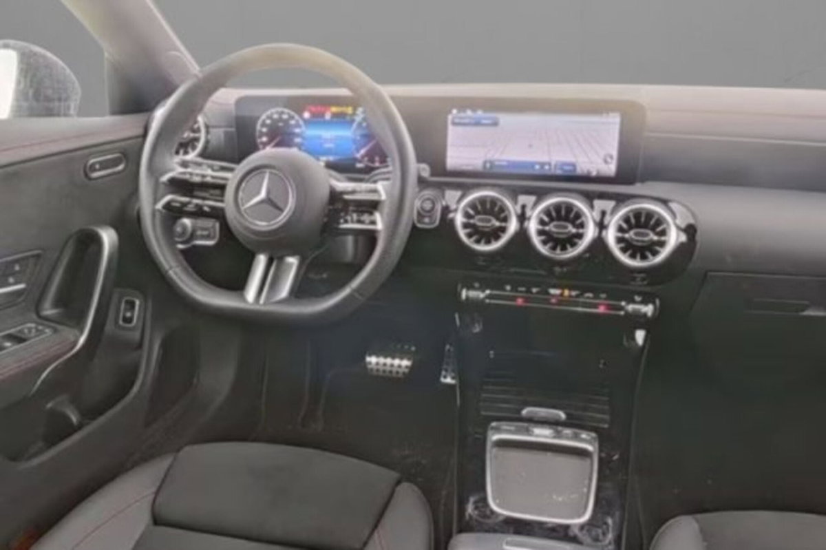 Mercedes-Benz CLA Shooting Brake 180 d AMG Line Premium Plus auto (4)