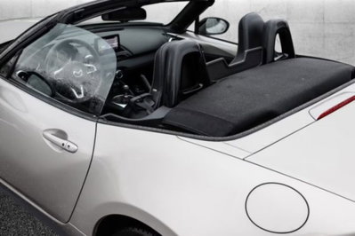 Mazda MX-5 1.5L Skyactiv-G Exceed (3)