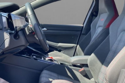 Volkswagen Golf 2.0 TSI GTI DSG (7)