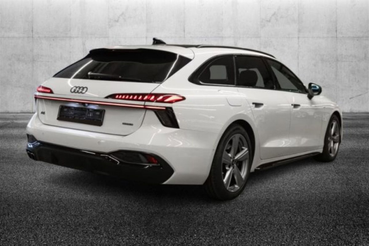 Audi A4 Avant 40 TDI quattro S tronic S line edition (3)