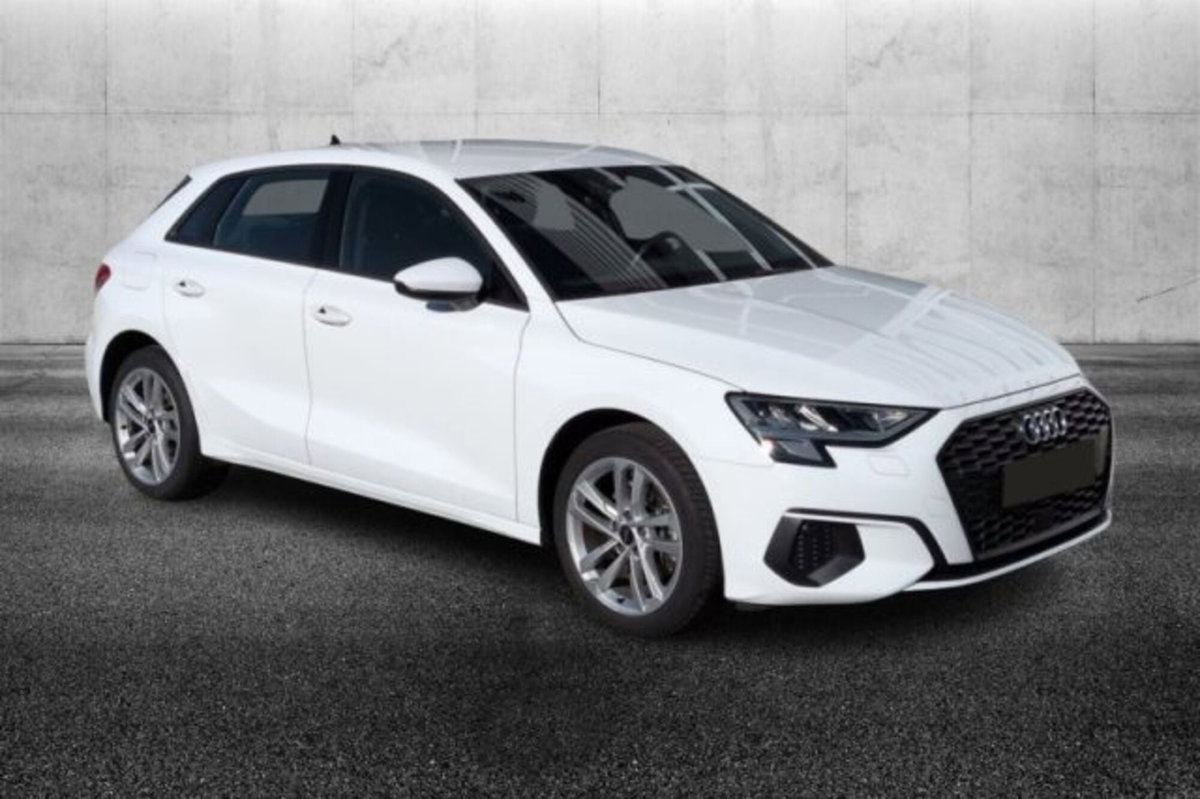 Audi A3 Sportback 40 TFSI e S tronic S line edition (2)
