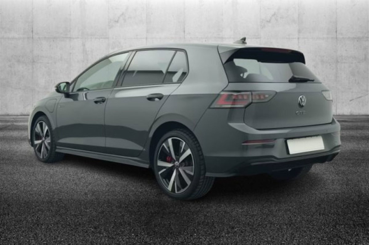 Volkswagen Golf 1.5 tsi ehybrid GTE 272cv dsg (4)