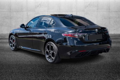 Alfa Romeo Giulia 2.0 Turbo 280 CV AT8 AWD Q4 Estrema (3)