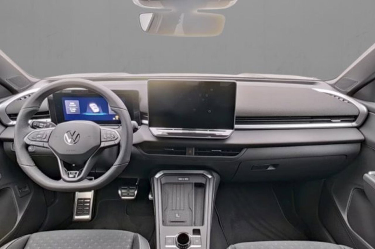 Volkswagen T-Roc 1.5 etsi R-Line 150cv dsg (6)