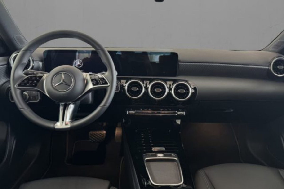 Mercedes-Benz Classe A 180 d Progressive Advanced Plus auto (5)