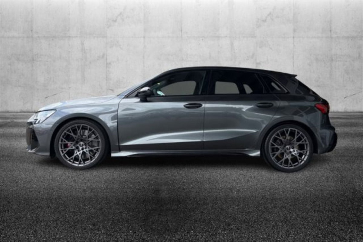 Audi RS 3 Sportback 3 TFSI quattro S tronic (3)