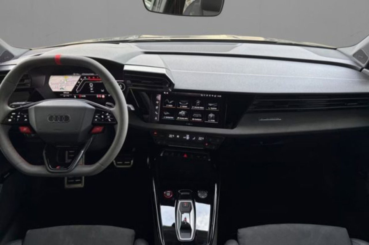 Audi RS 3 Sportback 3 TFSI quattro S tronic (6)