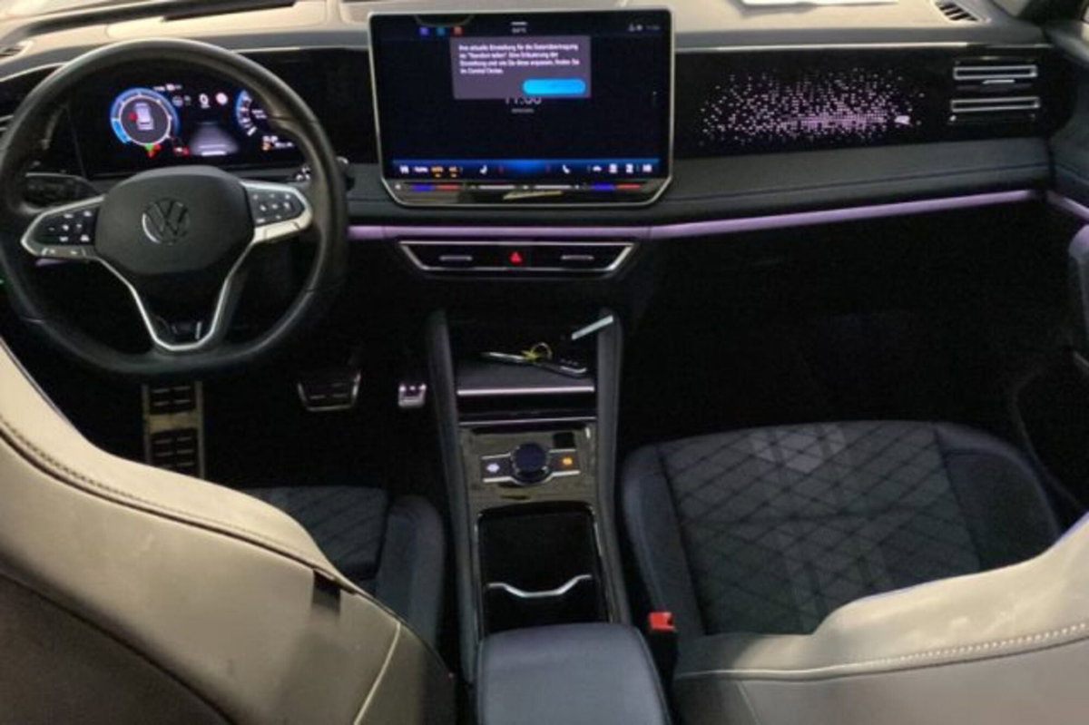 Volkswagen Tiguan 2.0 tdi R-Line 4motion 193cv dsg (6)