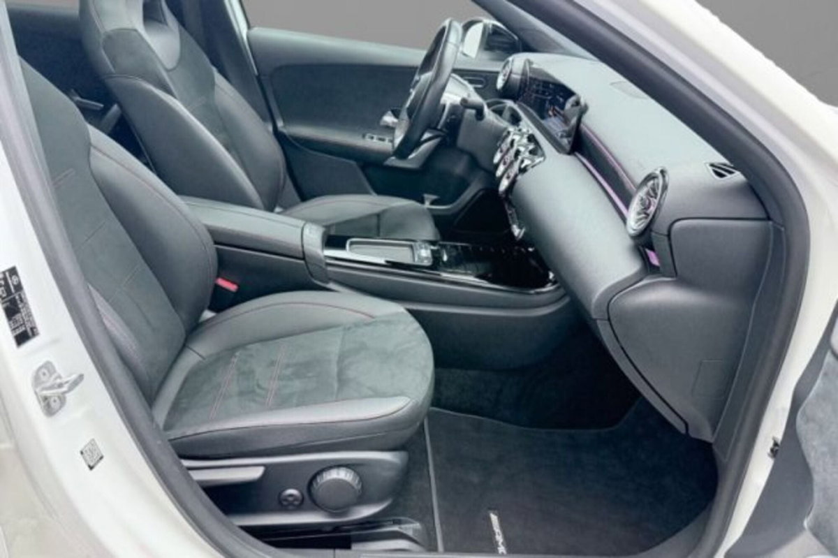 Mercedes-Benz Classe A 250 AMG Line Premium Plus 4matic auto (6)
