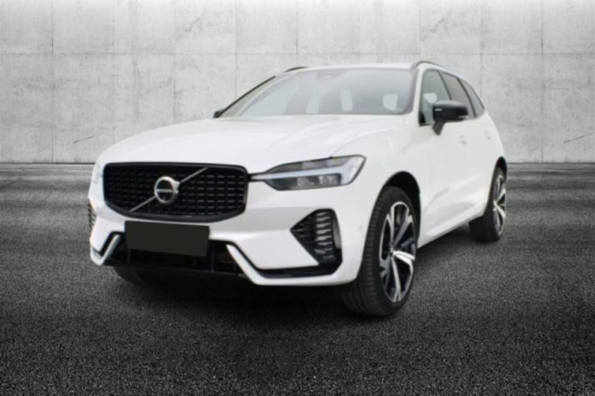 Volvo XC60 B4 automatico Plus Dark