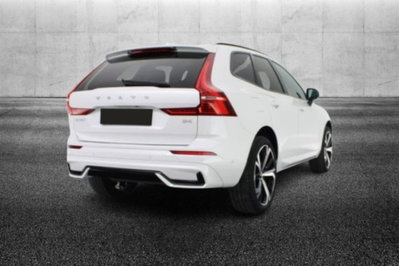 Volvo XC60 B4 automatico Plus Dark (4)