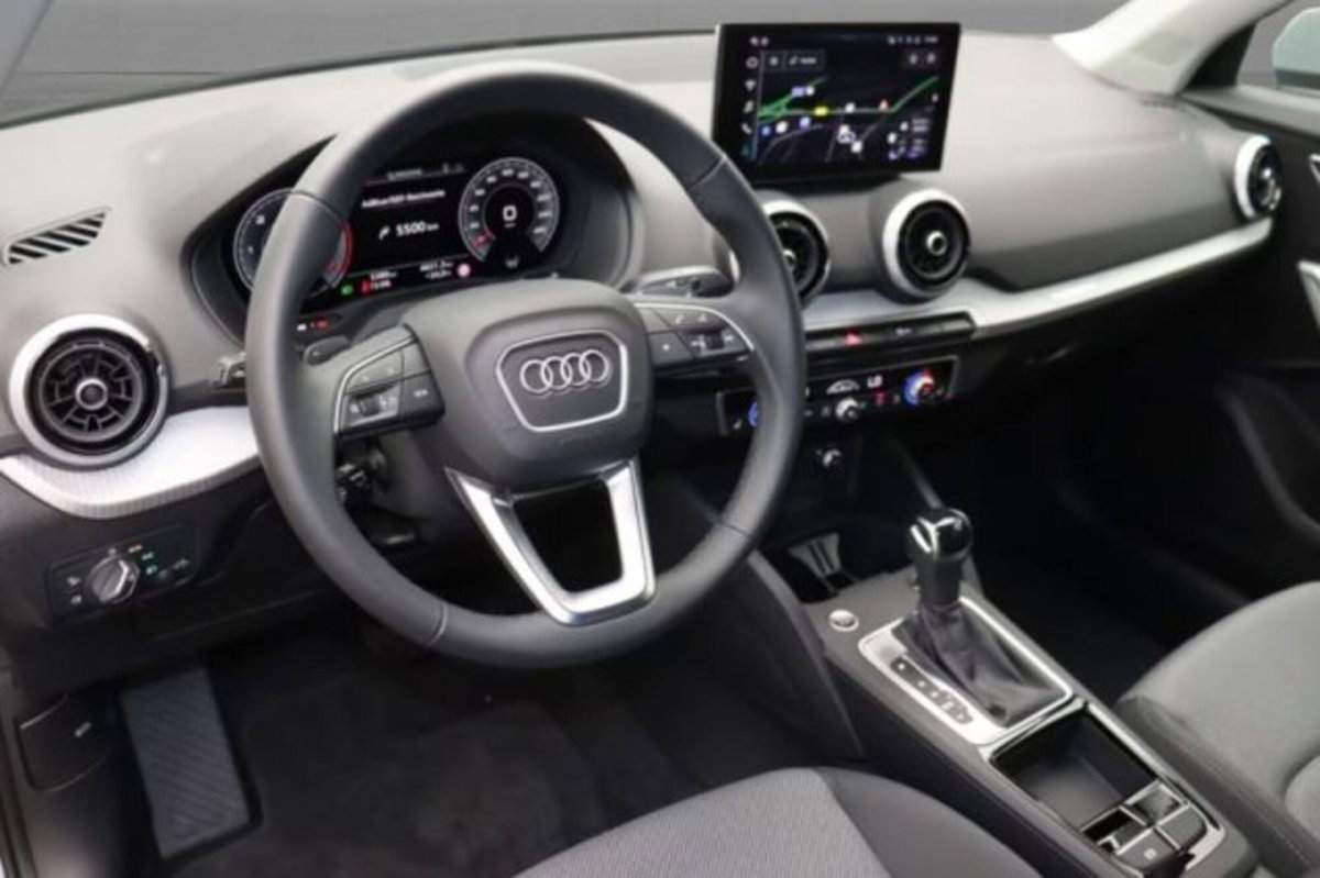 Audi Q2 Q2 35 TDI S tronic Business (7)