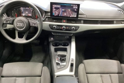 Audi A4 Avant 30 TDI/136 CV S tronic S line edition (4)