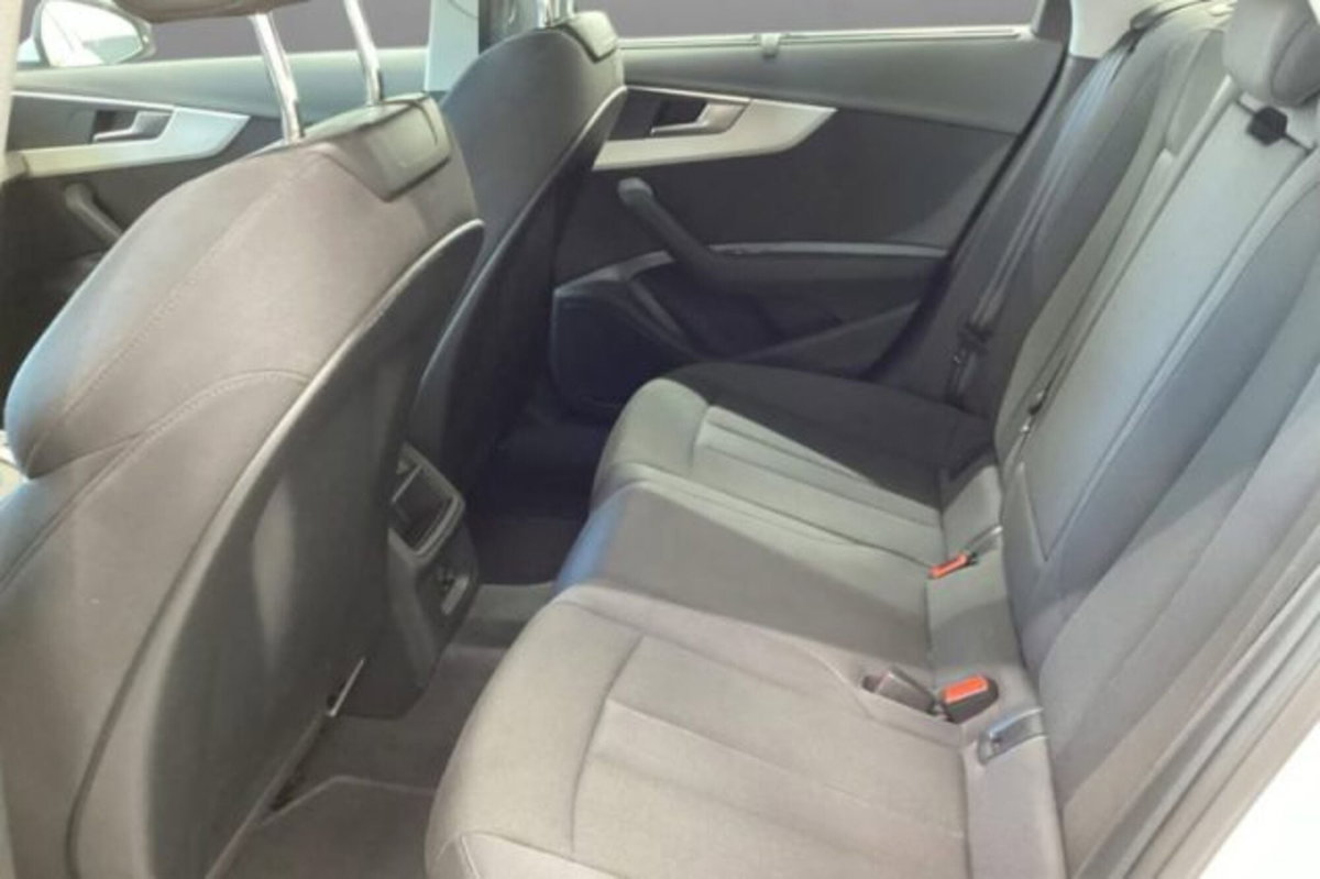 Audi A4 Avant 30 TDI/136 CV S tronic S line edition (6)