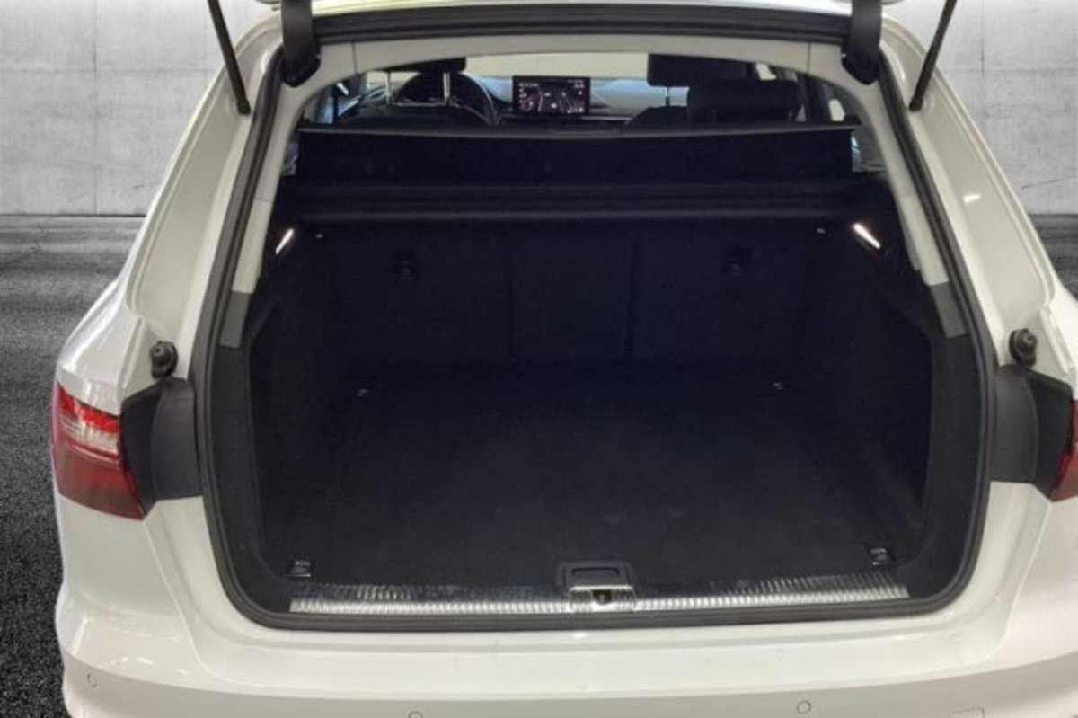 Audi A4 Avant 30 TDI/136 CV S tronic S line edition (7)