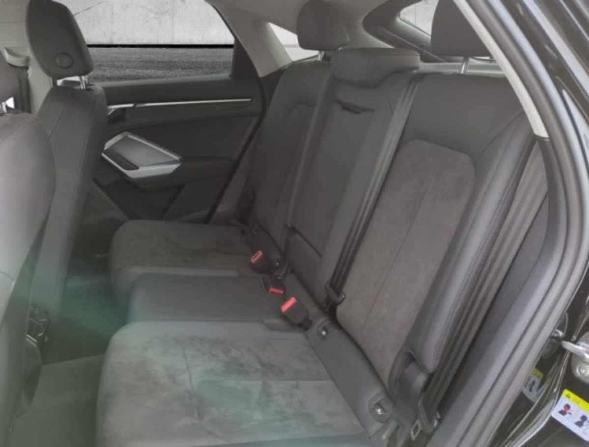 Audi Q3 35 TFSI S tronic S line edition (7)