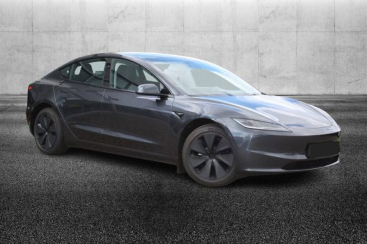 Tesla Model 3 Model 3 RWD (2)