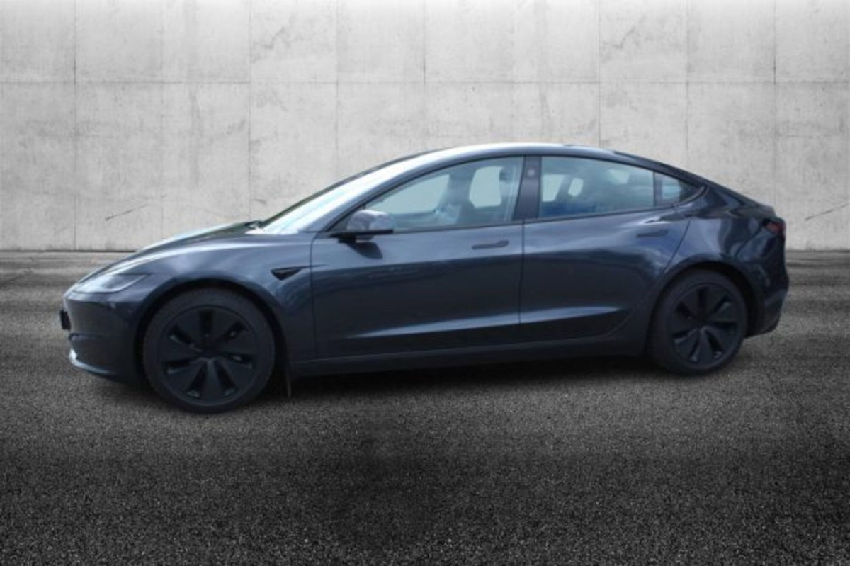 Tesla Model 3 Model 3 RWD (4)