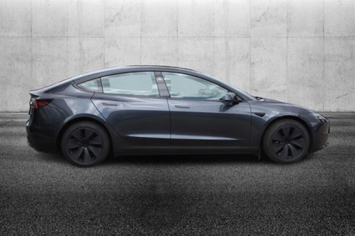 Tesla Model 3 Model 3 RWD (5)
