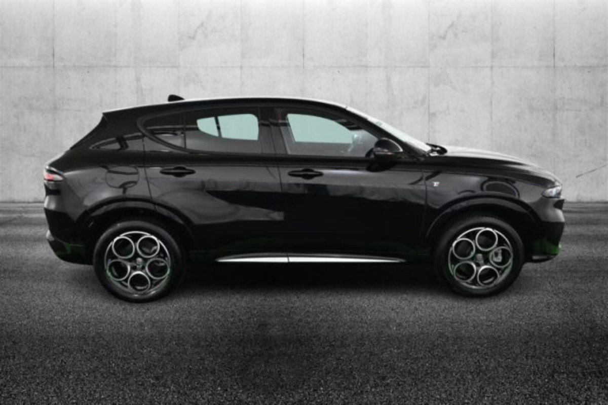 Alfa Romeo Tonale 1.3 phev Ti Q4 270cv at6 (4)