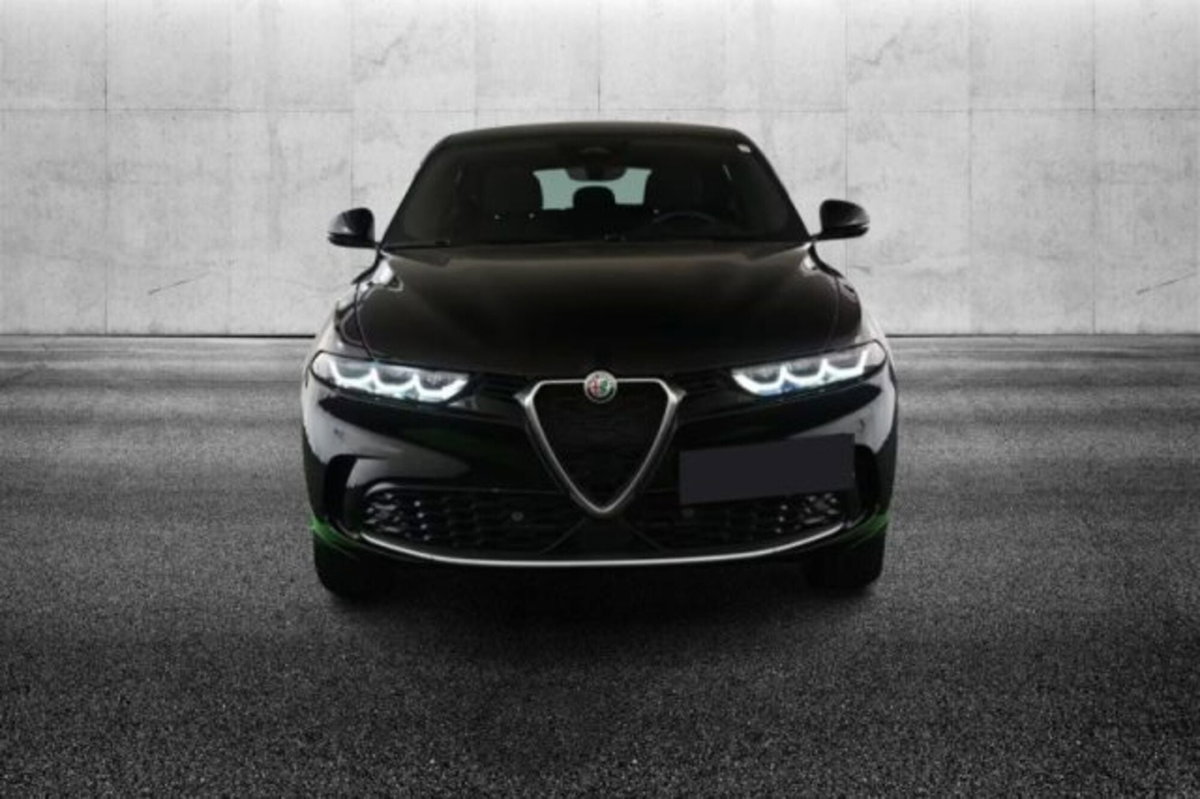 Alfa Romeo Tonale 1.3 phev Ti Q4 270cv at6 (5)