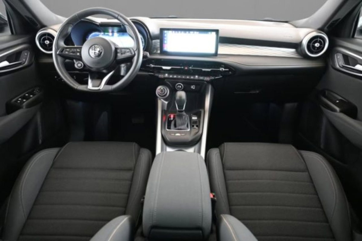Alfa Romeo Tonale 1.3 phev Ti Q4 270cv at6 (6)