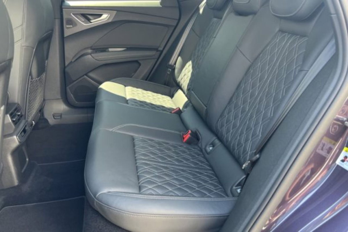 Audi Q4 Sportback Q4 50 e-tron quattro S line edition (8)