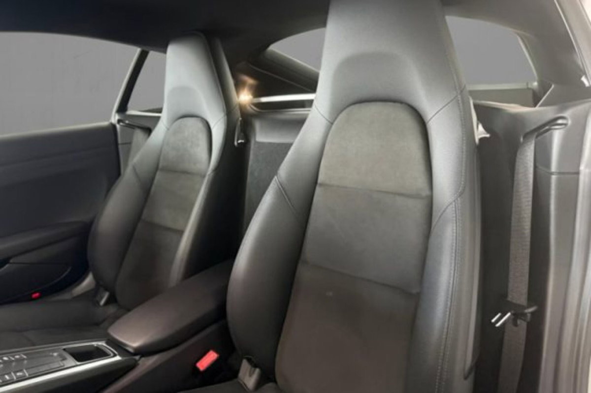 Porsche 718 Cayman  Cayman 2.0 300cv (8)