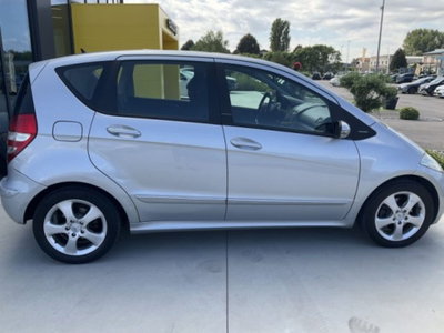 Mercedes-Benz Classe A 200 CDI Elegance (4)