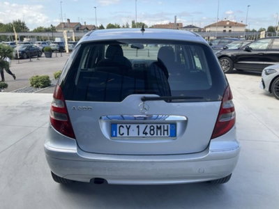 Mercedes-Benz Classe A 200 CDI Elegance (6)