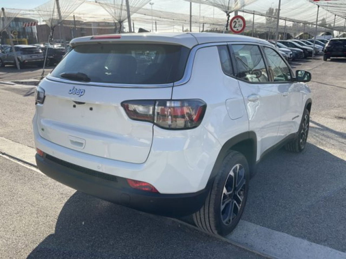 Jeep Compass 1.5 turbo t4 mhev Altitude 2wd 130cv dct (2)