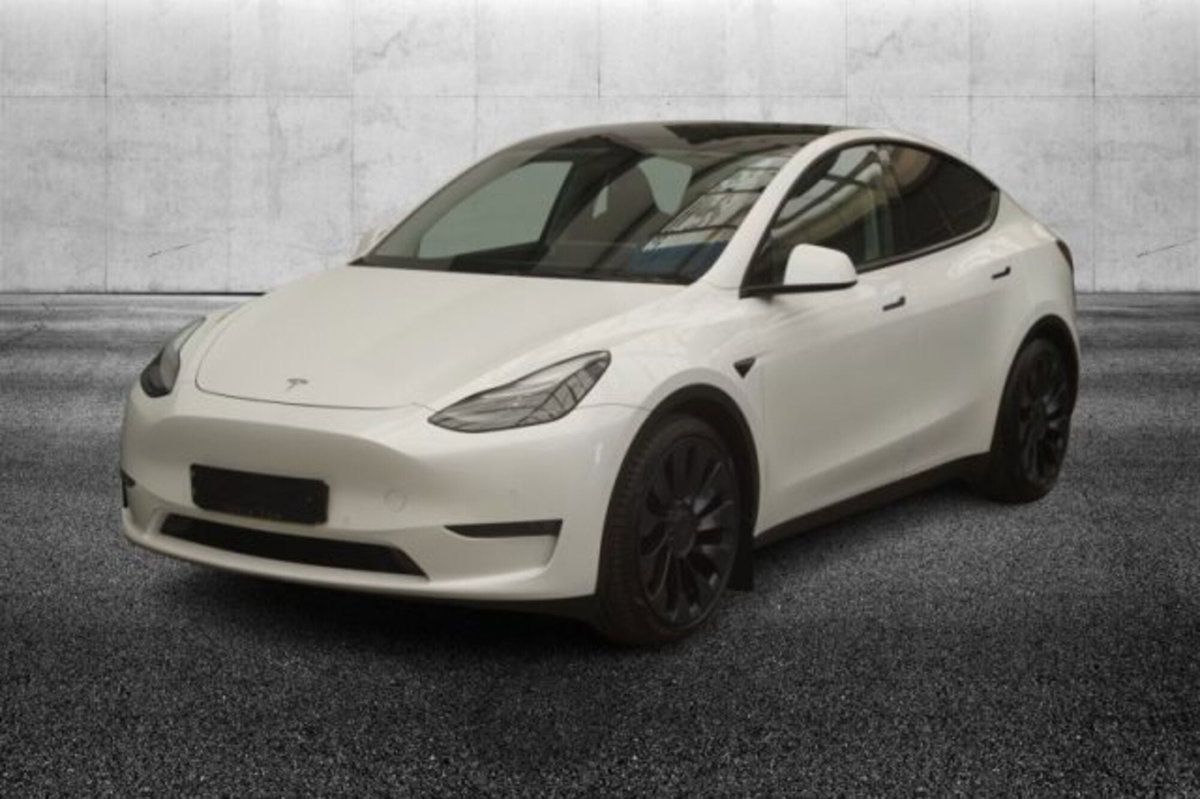 Tesla Model Y Performance awd