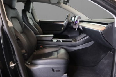 Tesla Model Y Long Range awd (6)