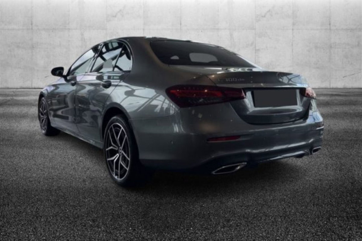 Mercedes-Benz Classe E 200 Auto Mild hybrid Premium (4)