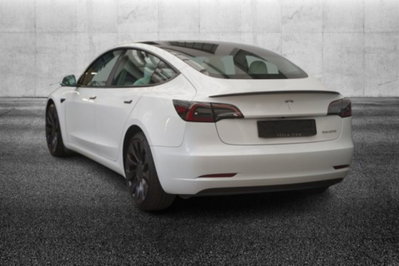Tesla Model 3 Model 3 Long Range Performance AWD (2)