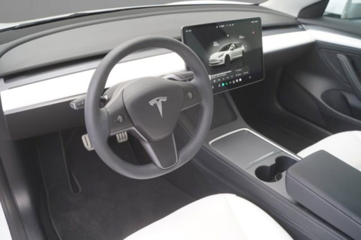 Tesla Model 3 Model 3 Long Range Performance AWD (5)